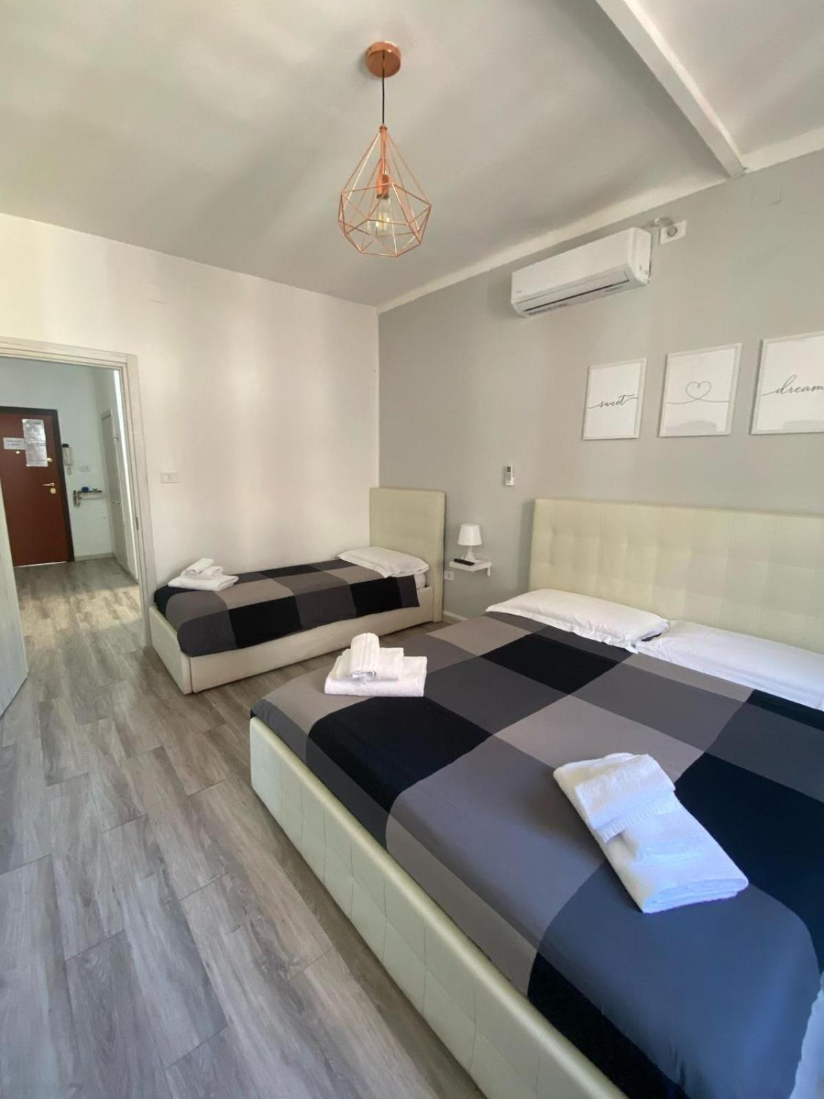 Newhouse 336 Apartment Бари Екстериор снимка